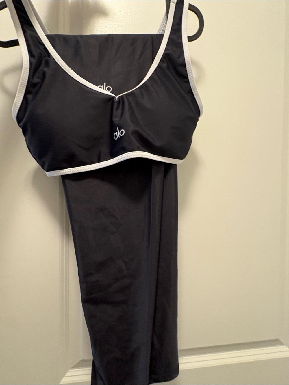 Yoga Black Sports Bra with White Trim - Supportive Active Top